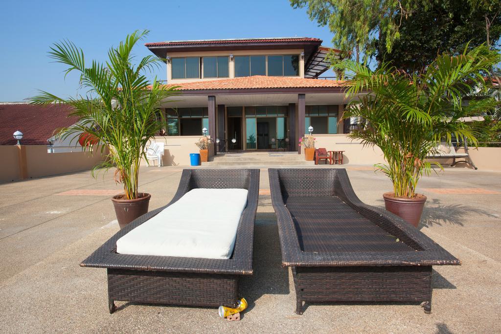 Sea Breeze Guest House Cha-Am Ngoại thất bức ảnh