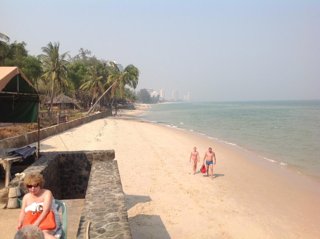 Sea Breeze Guest House Cha-Am Ngoại thất bức ảnh